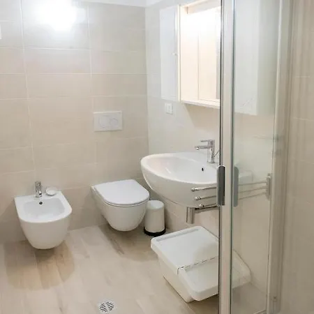 דירה Bilolocale In Villetta Pt A - S221 *